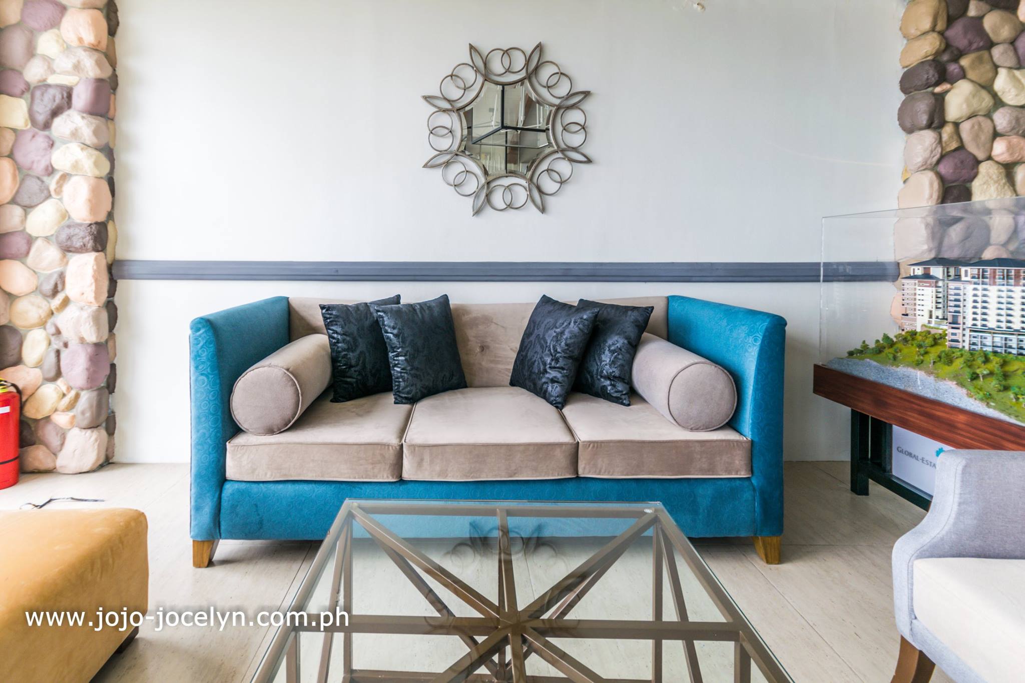 Professional Sofa Restoration - Showcase 9